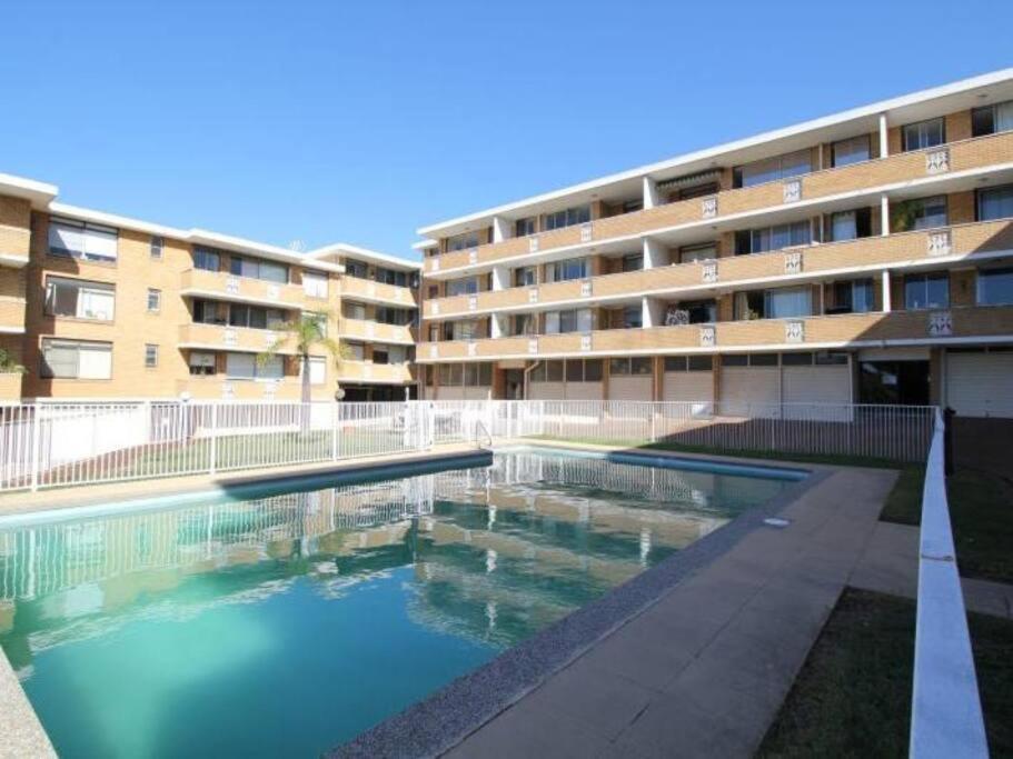Beautiful 1 Bedroom Unit 1 Block From Coogee Appartamento